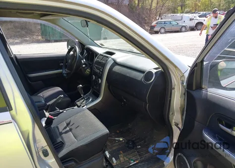 2006 Suzuki Grand Vitara z USA, uszkodzony, nr VIN JS3TD941164103522